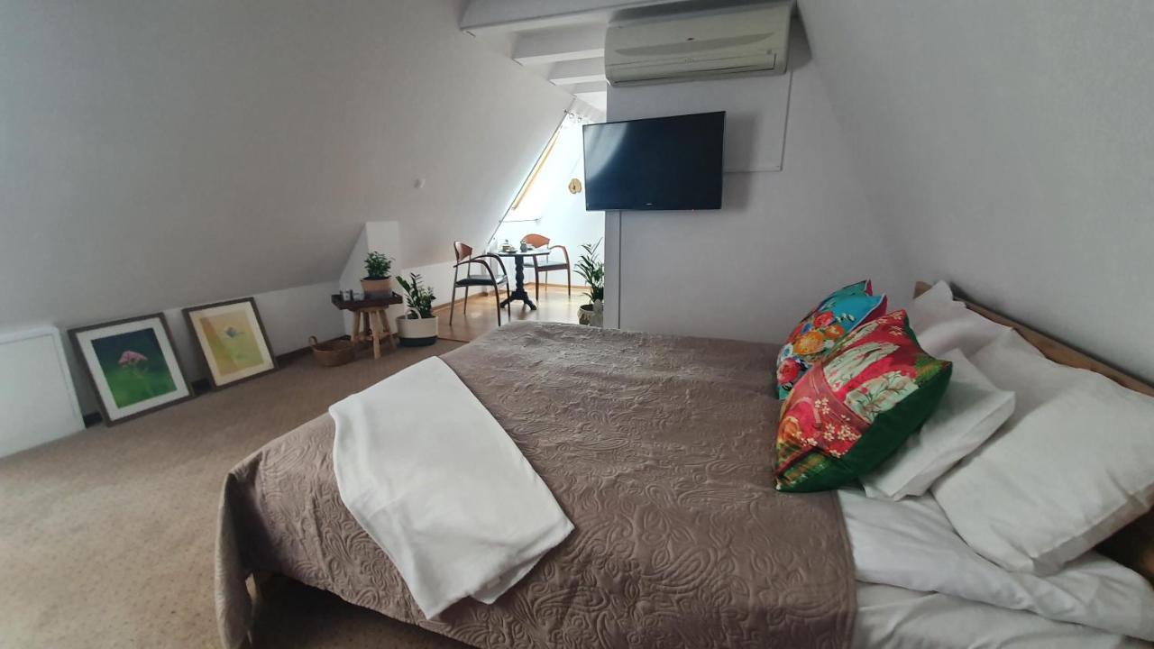 Hotel Siesta Swiebodzin Bagian luar foto