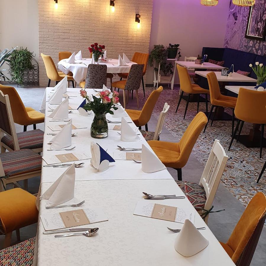 Hotel Siesta Swiebodzin Bagian luar foto