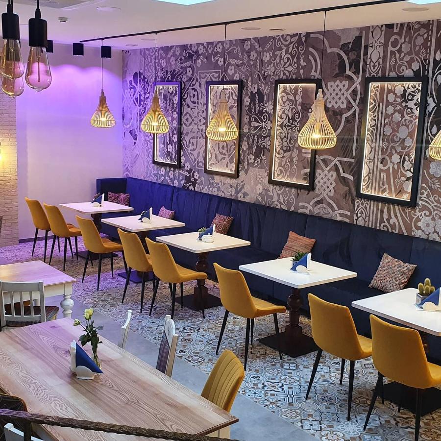 Hotel Siesta Swiebodzin Bagian luar foto