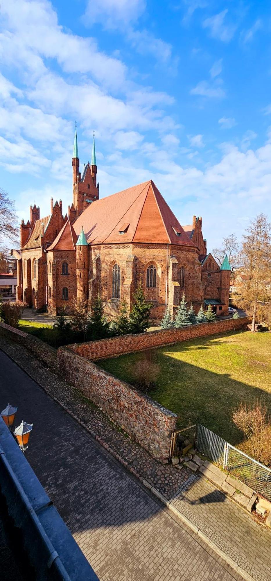 Hotel Siesta Swiebodzin Bagian luar foto