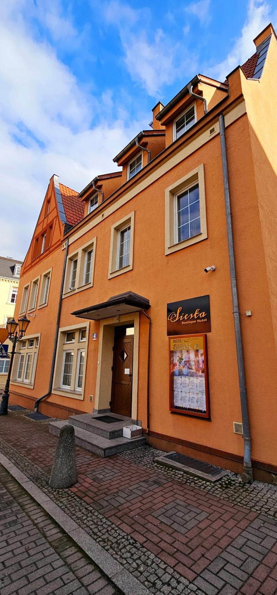 Hotel Siesta Swiebodzin Bagian luar foto