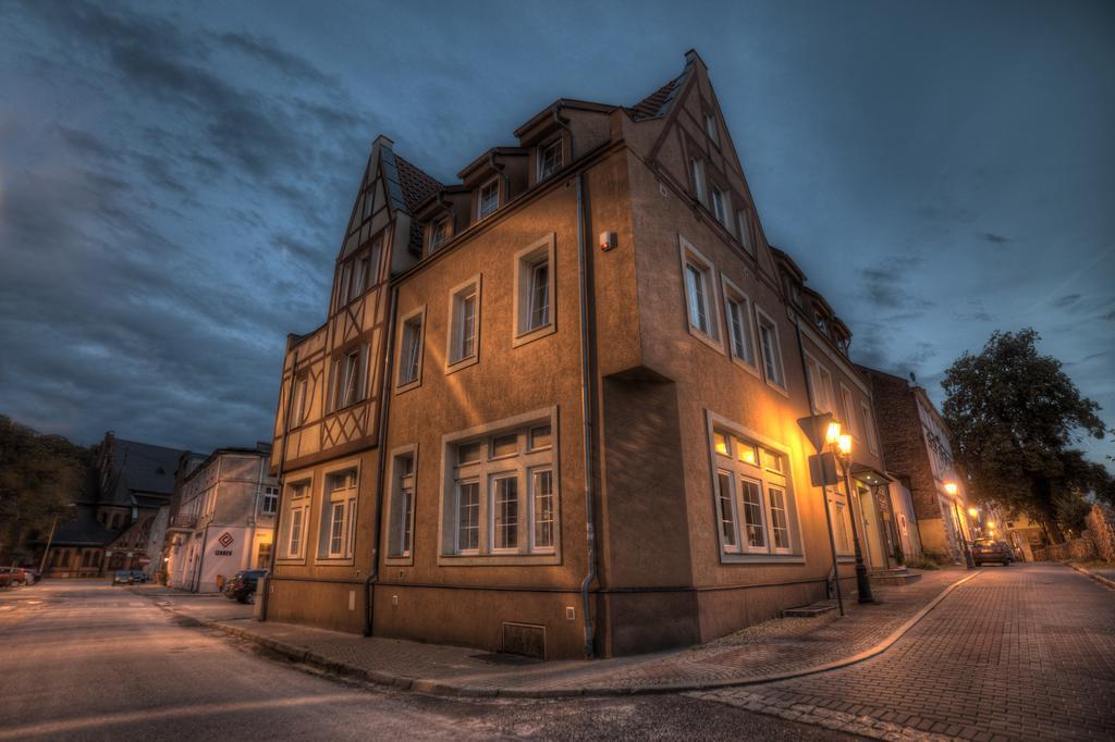 Hotel Siesta Swiebodzin Bagian luar foto